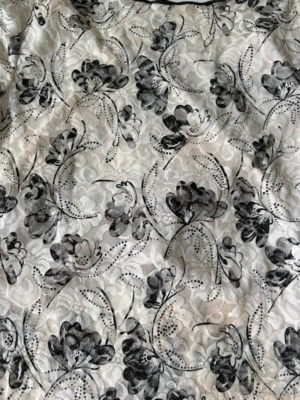 Black art white top(34-36 inch)