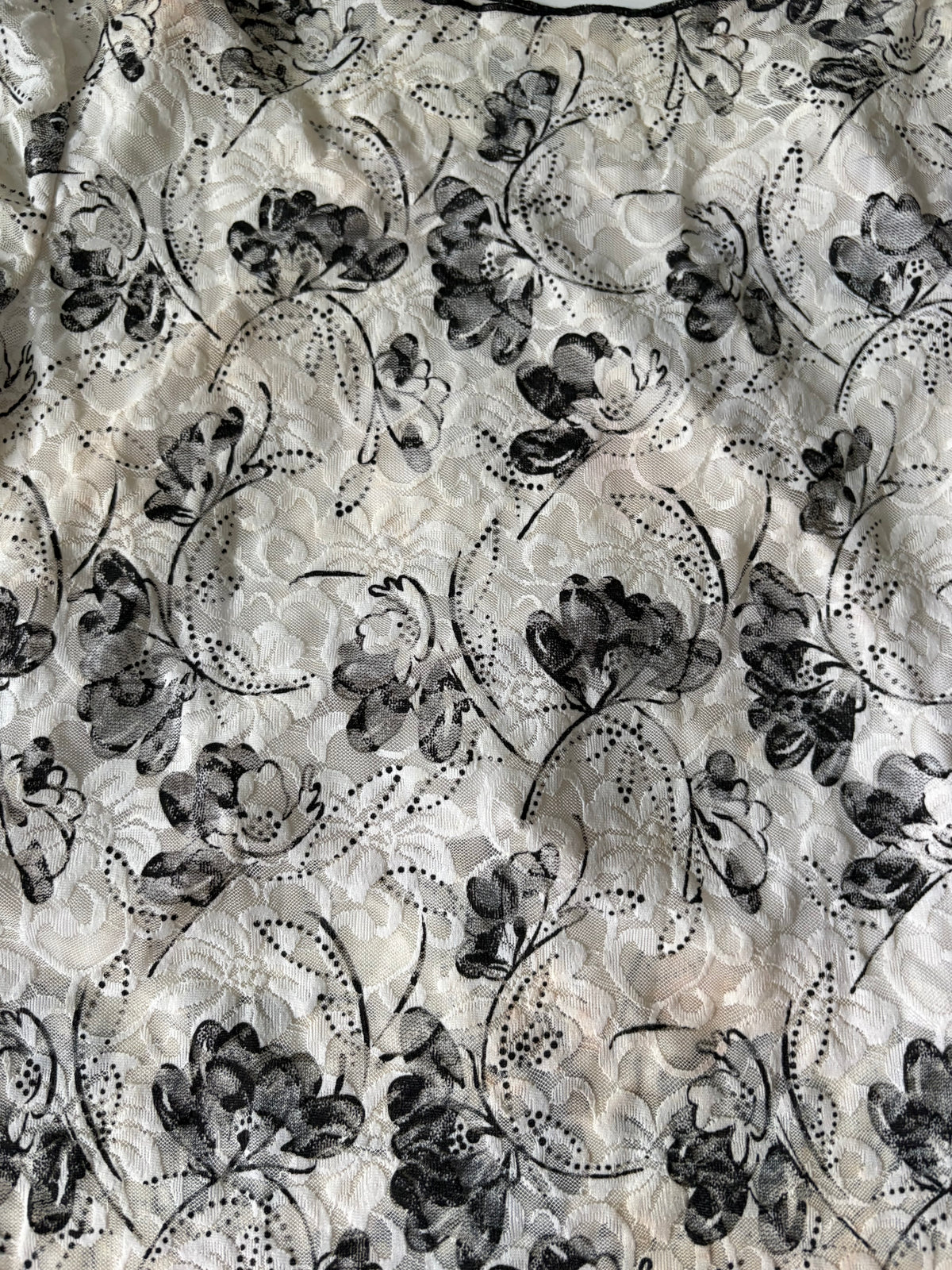Black art white top(34-36 inch)