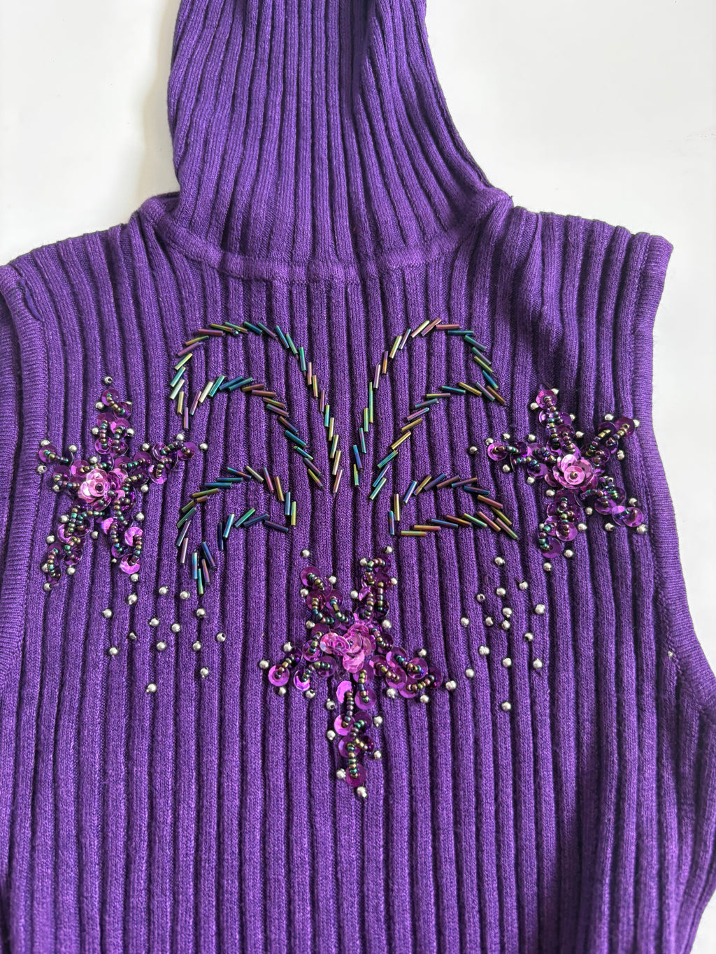 Beaded floral violet turtle neck top(28-30 inch)