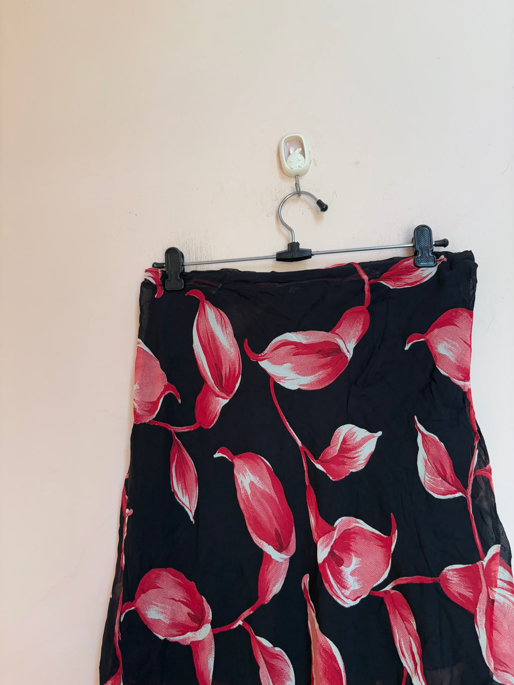 Leaves black skirt(38-40 inch)