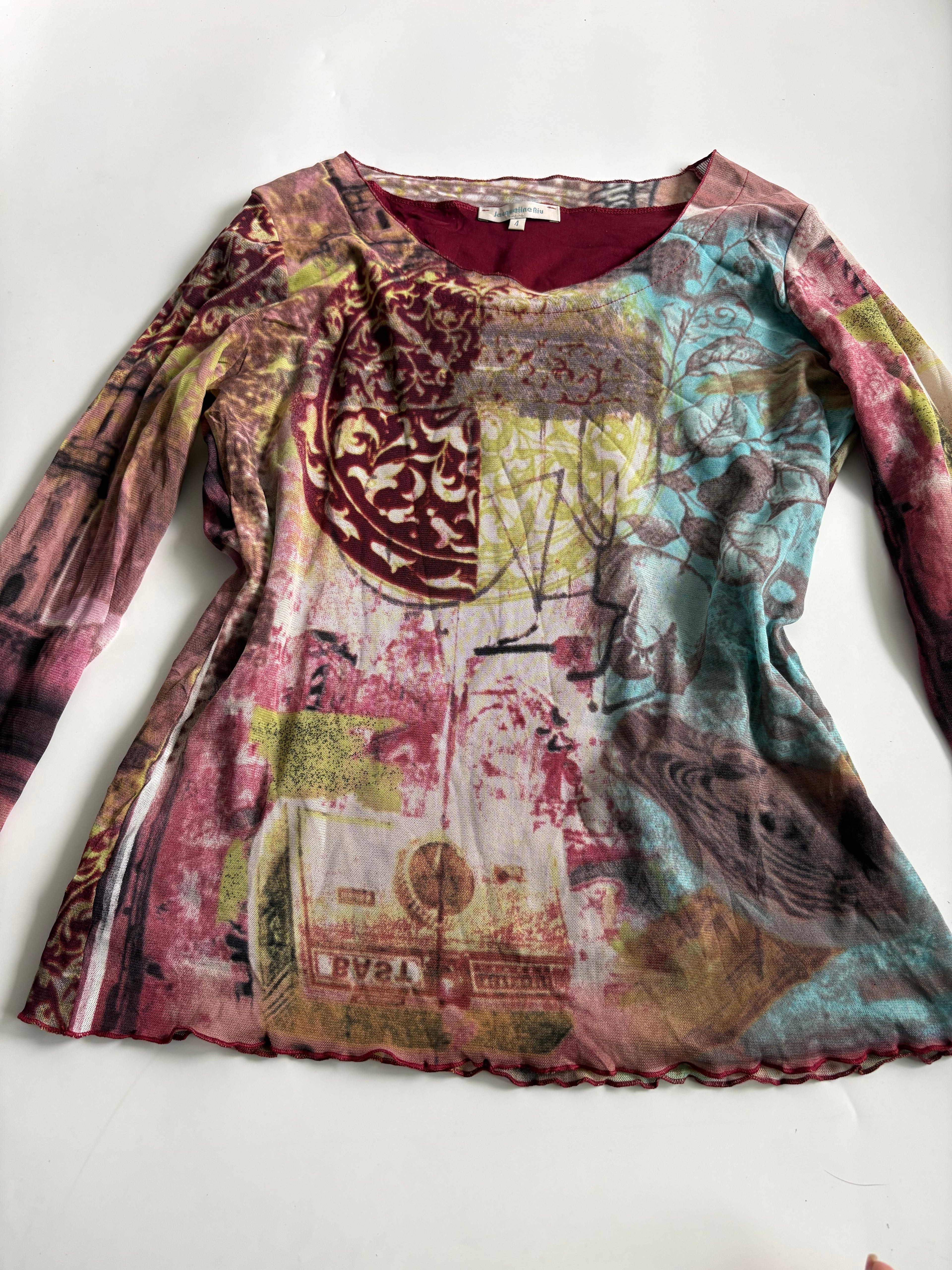Jacqueline biu floral top(40-44 inch)