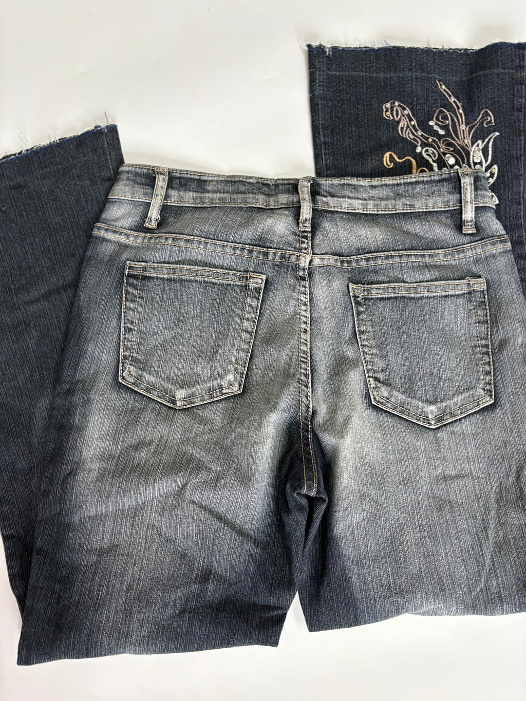 PASSIONTEX mid rise jeans floral beaded (30 inch)