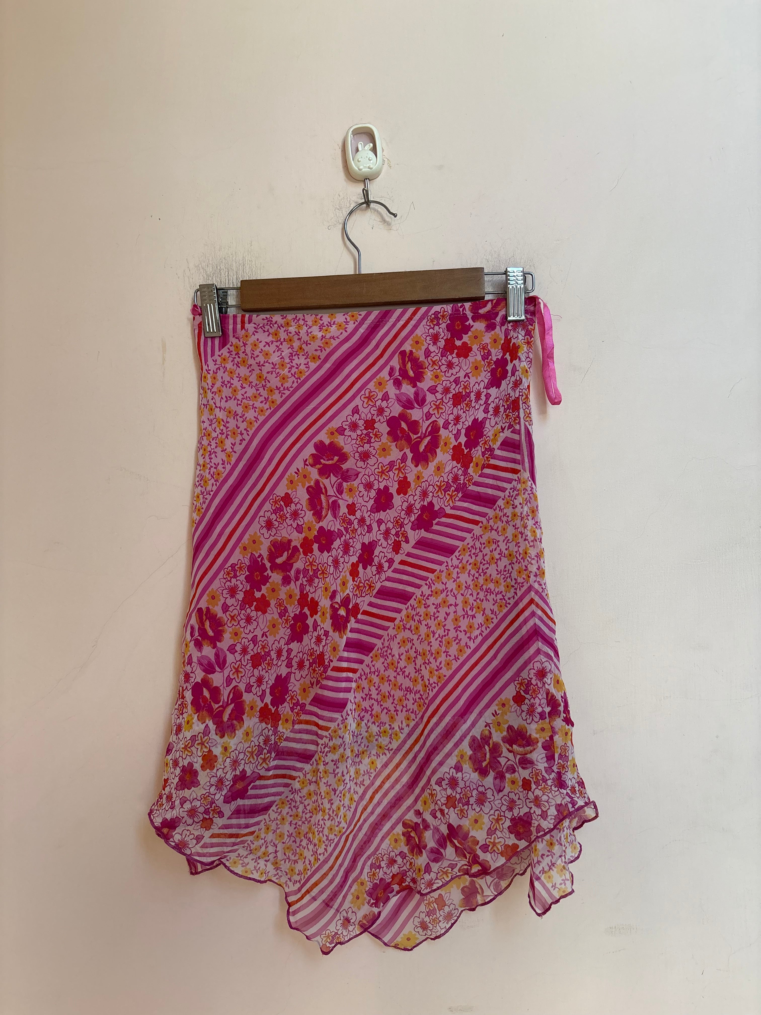 One one pink floral skirt(24-26 inch)