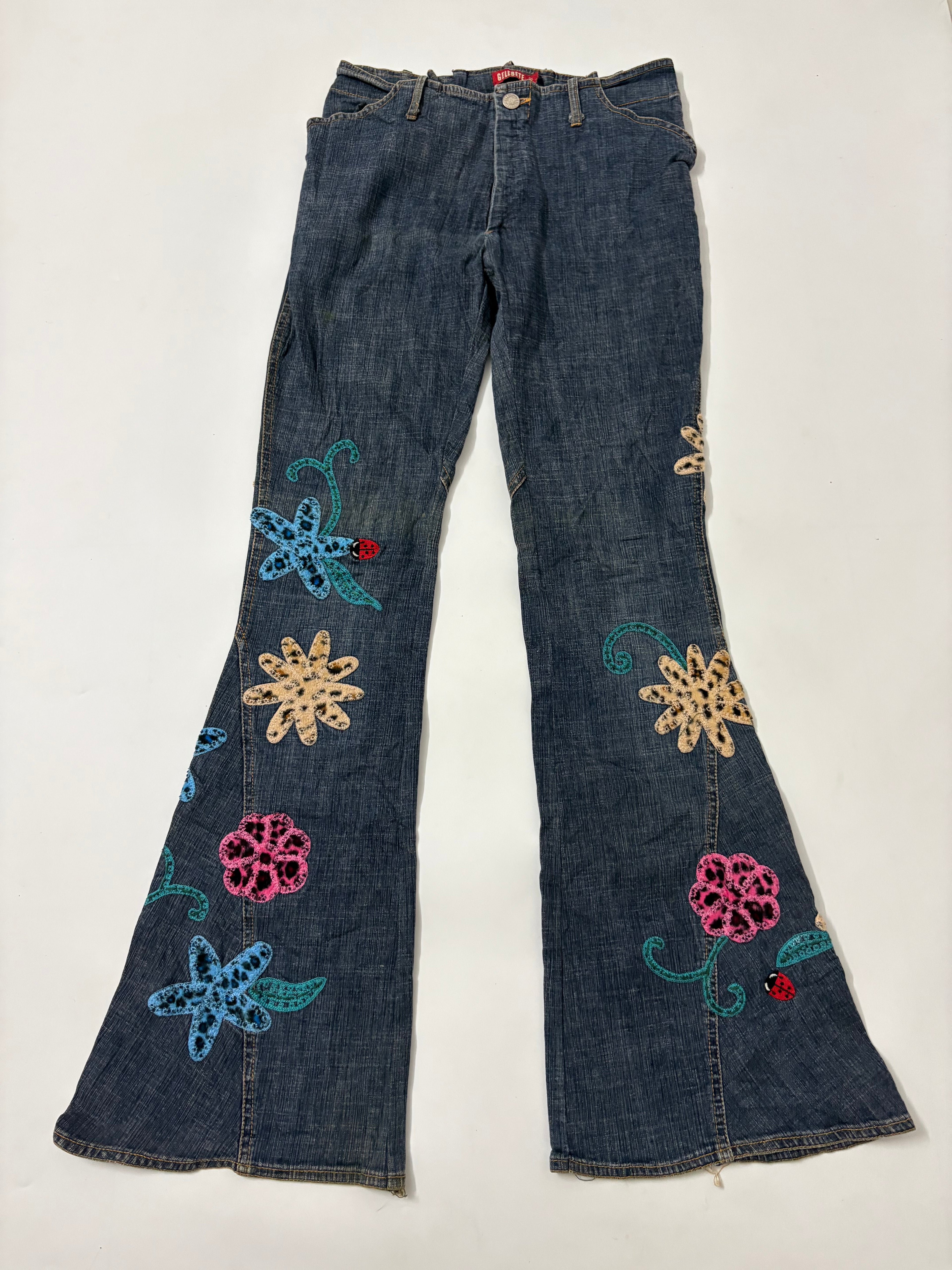 lady bug low rise flared jeans (28inch)