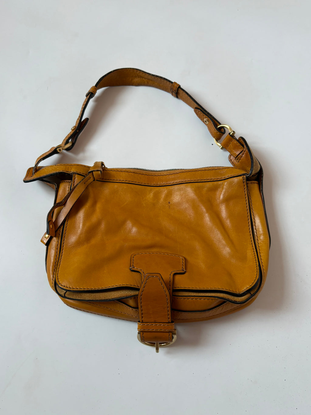 The bridge hand bag