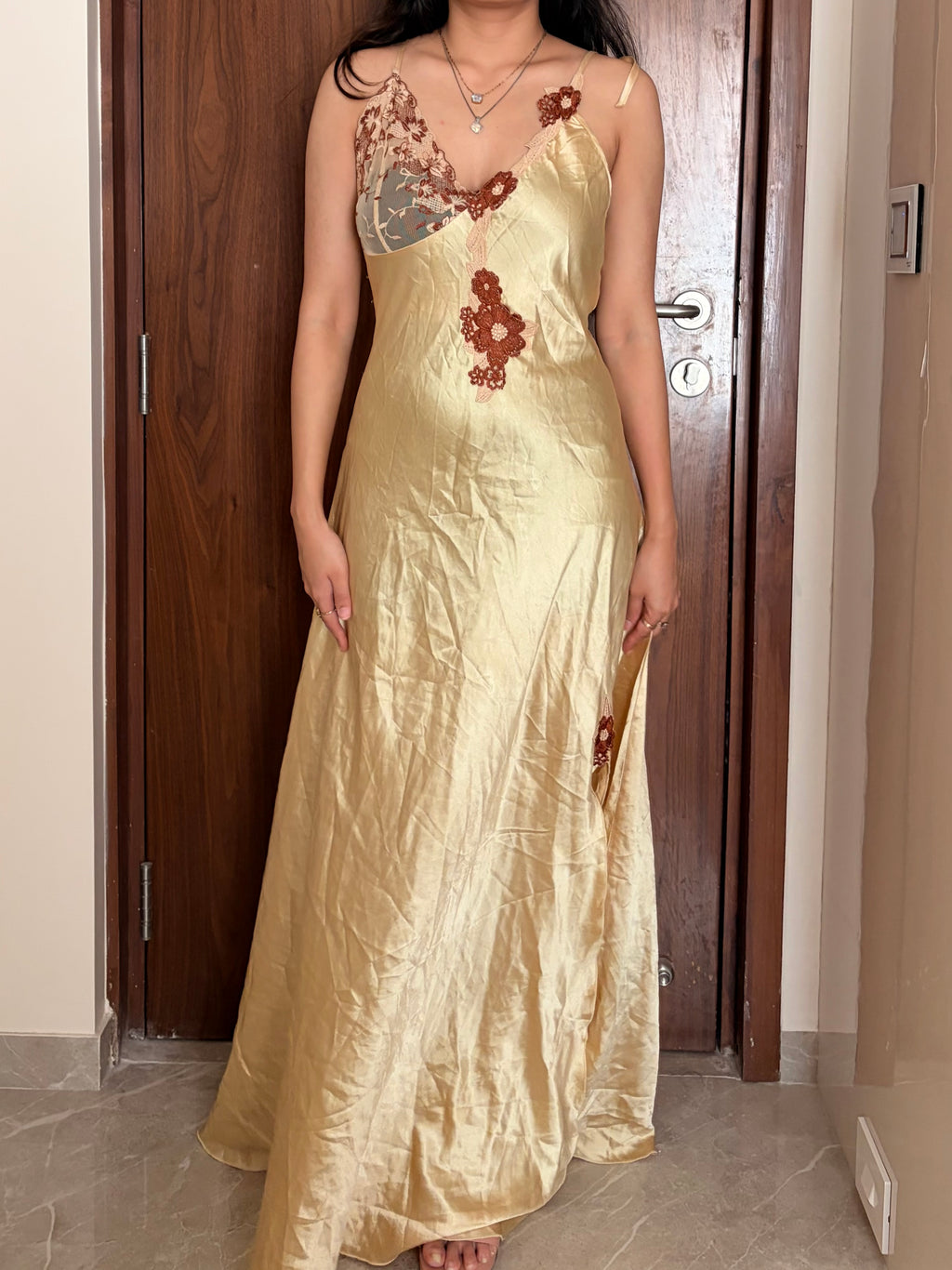 Touch elegance golden dress(40inch)