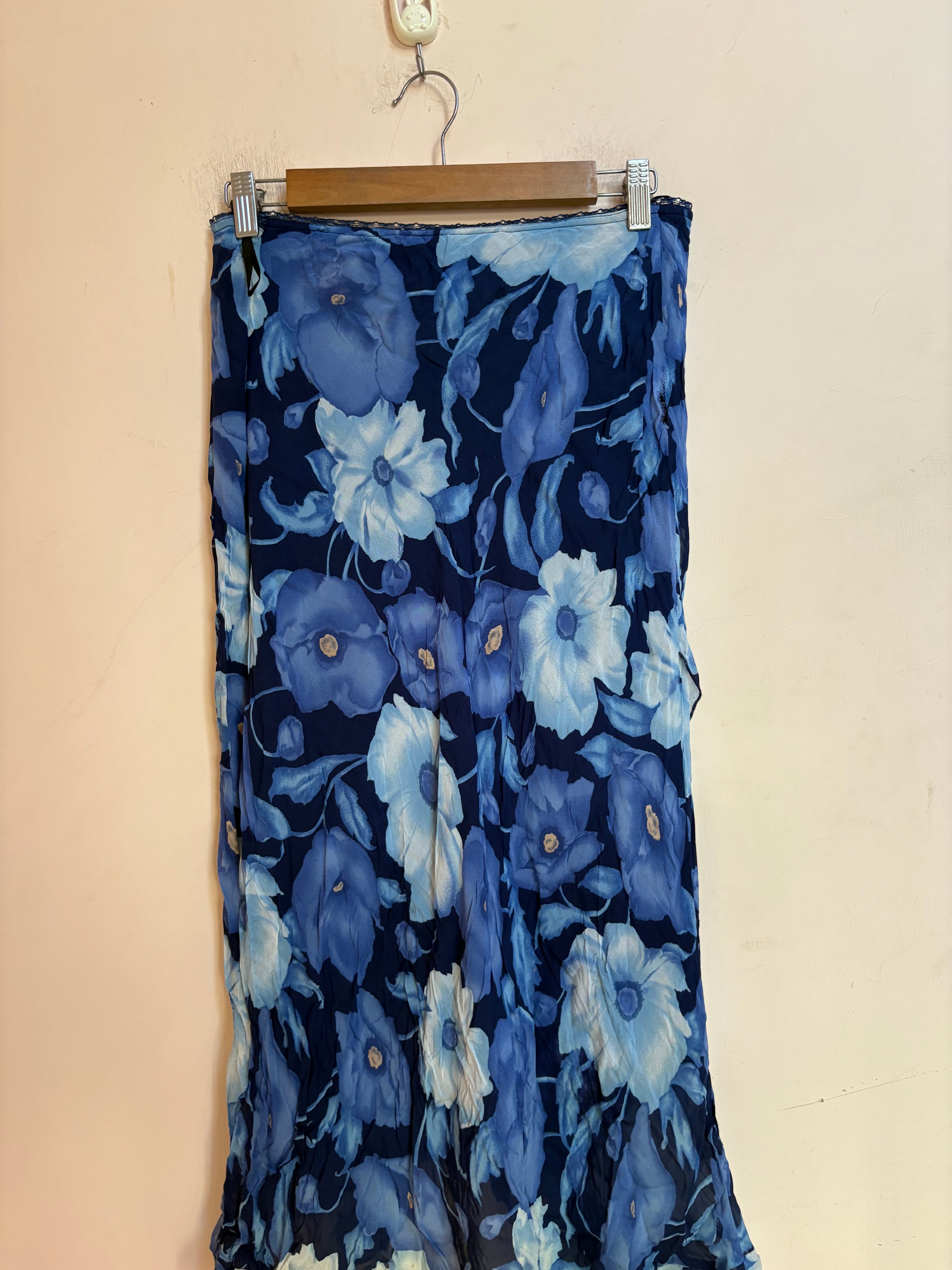 ICENI blue floral skirt(30-34 inch)