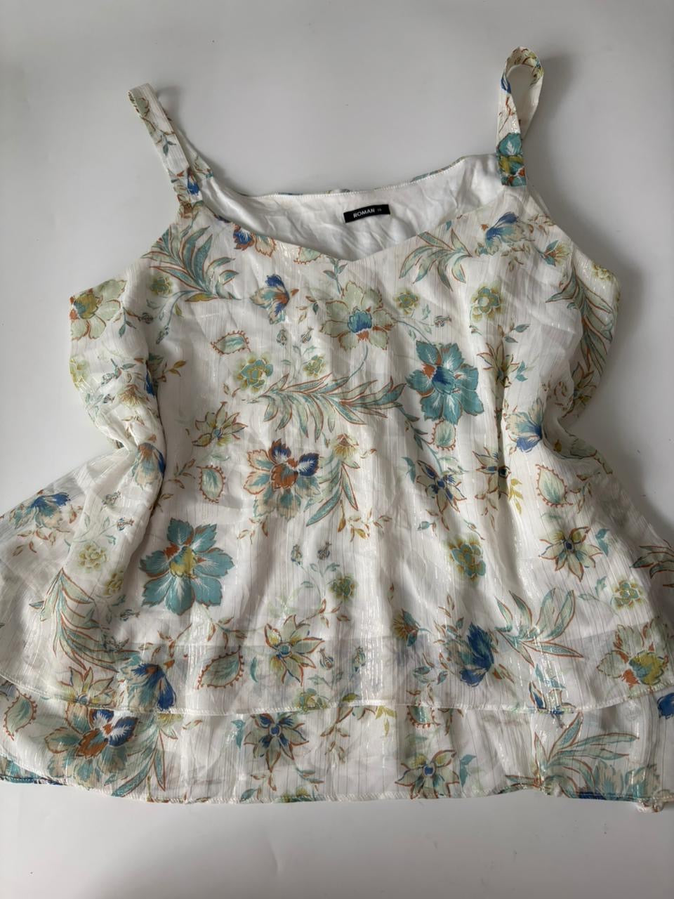 White floral styled top(42-46 inch)