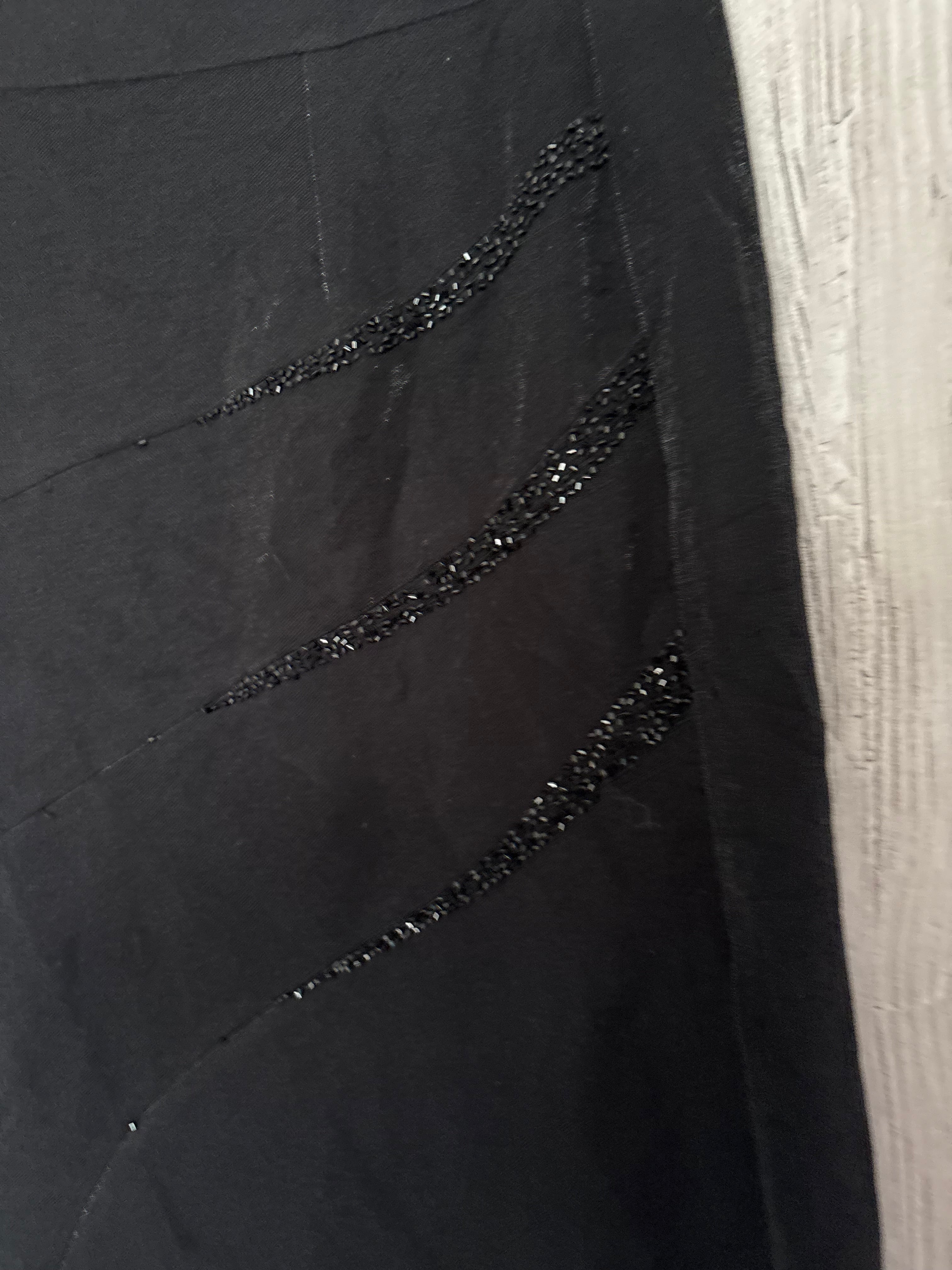it’s paris beaded black skirt (28inch)