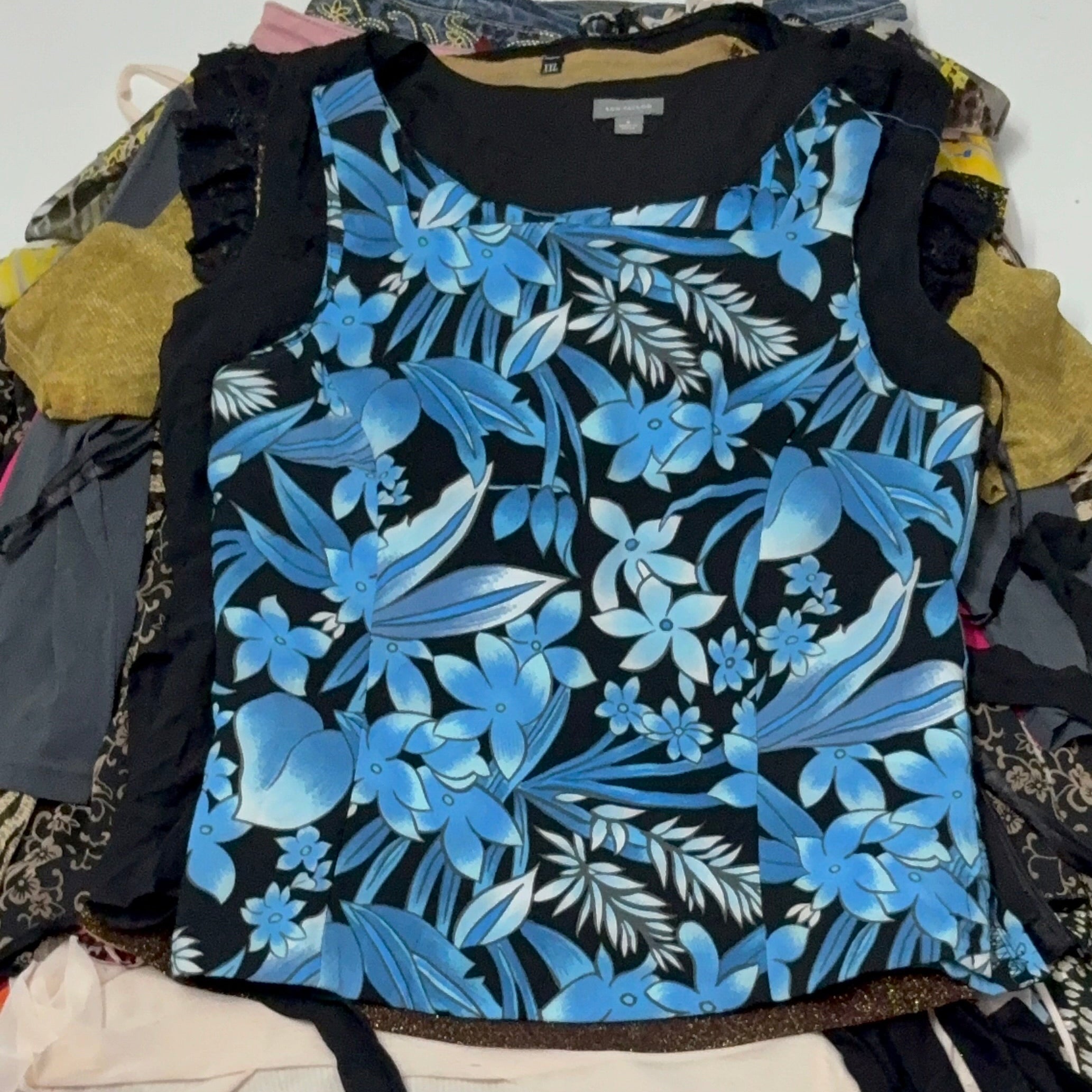 Fashion bug blue floral top(36inch)