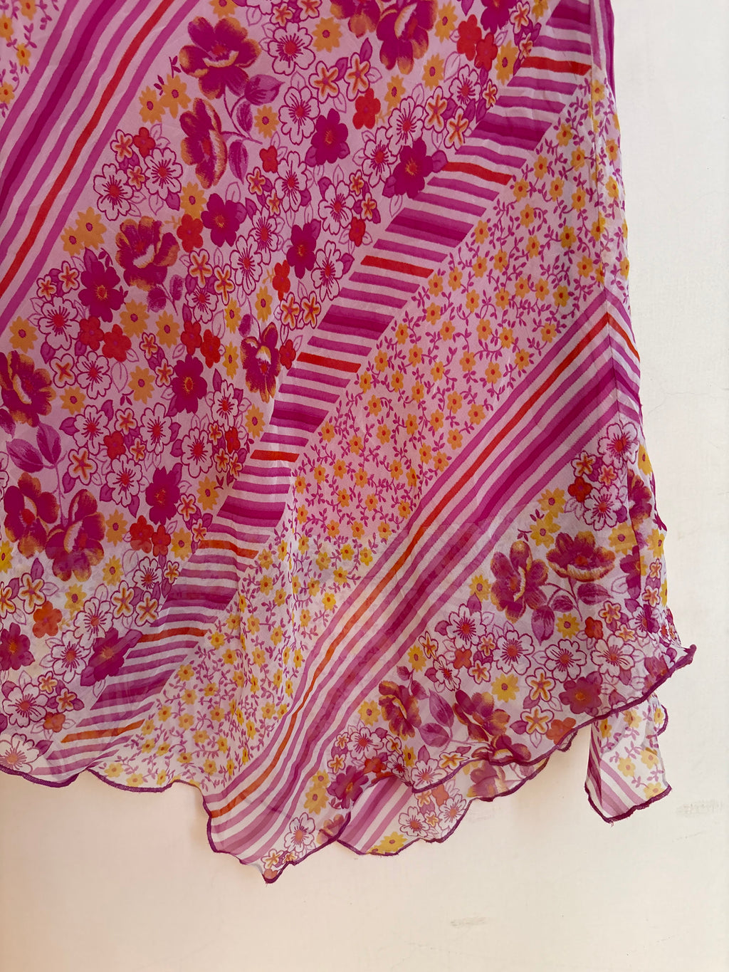 One one pink floral skirt(24-26 inch)