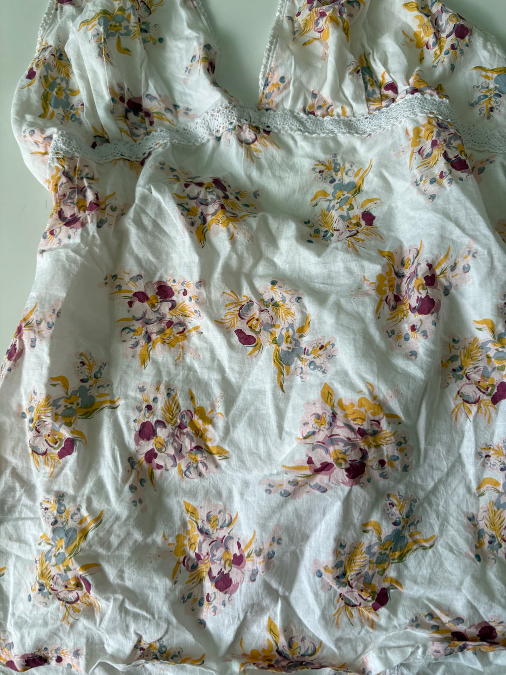 Floral white halter top(32 inch)
