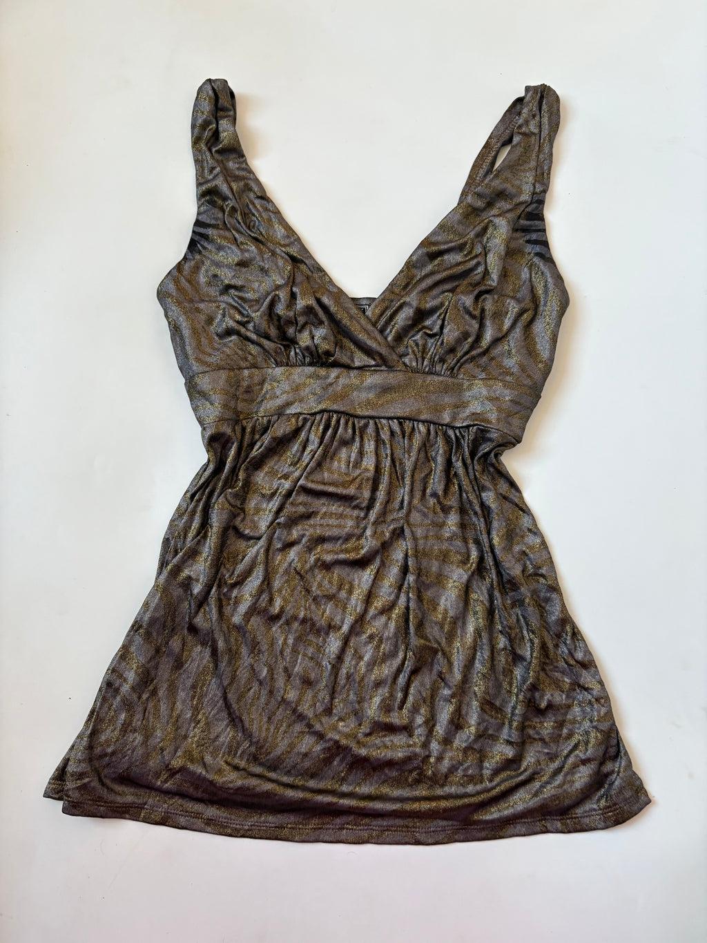 Guess v neck top ( 34inch)