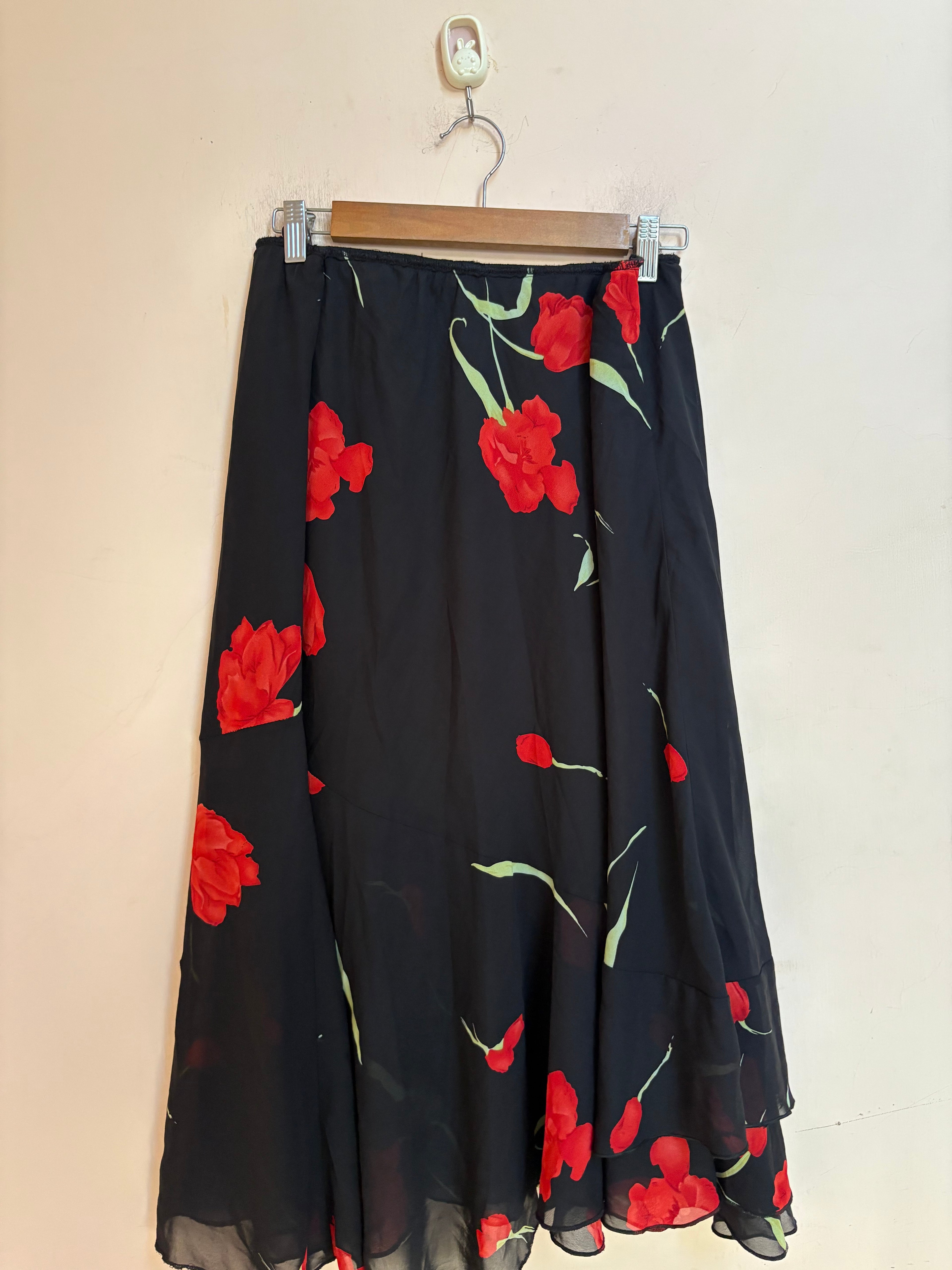 Black floral skirt(40-44 inch)