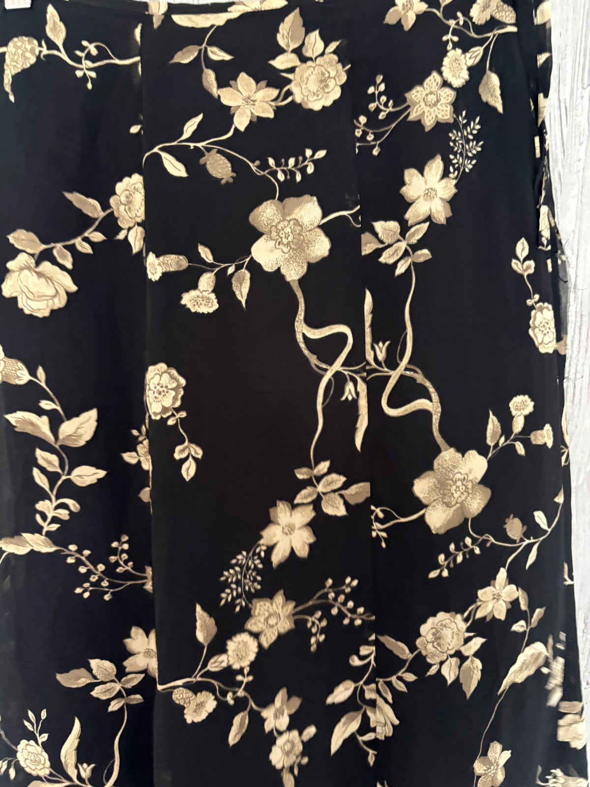 Golden floral black skirt(30 inch)