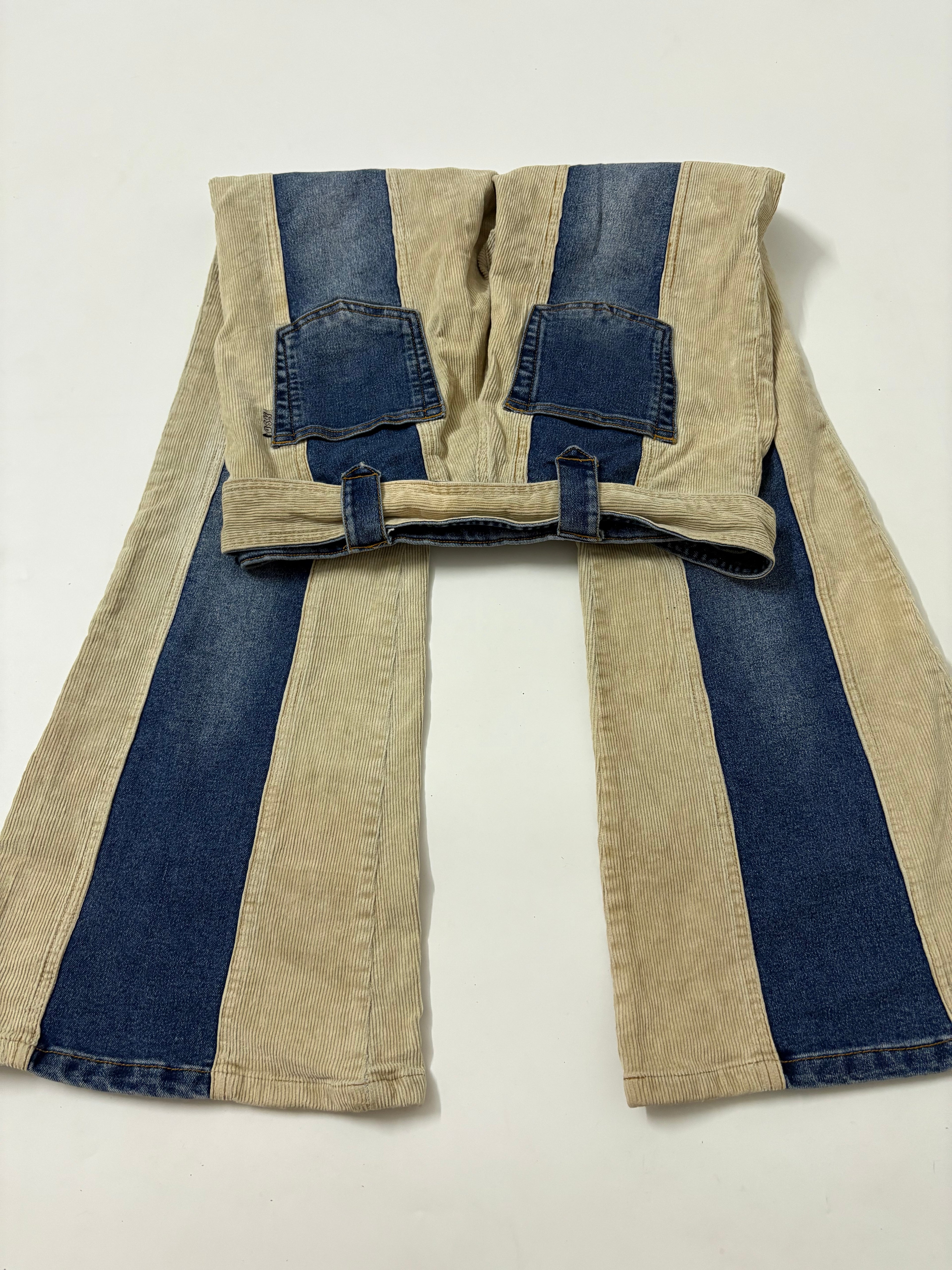 white corduroy belt flared jeans (26-30inch)