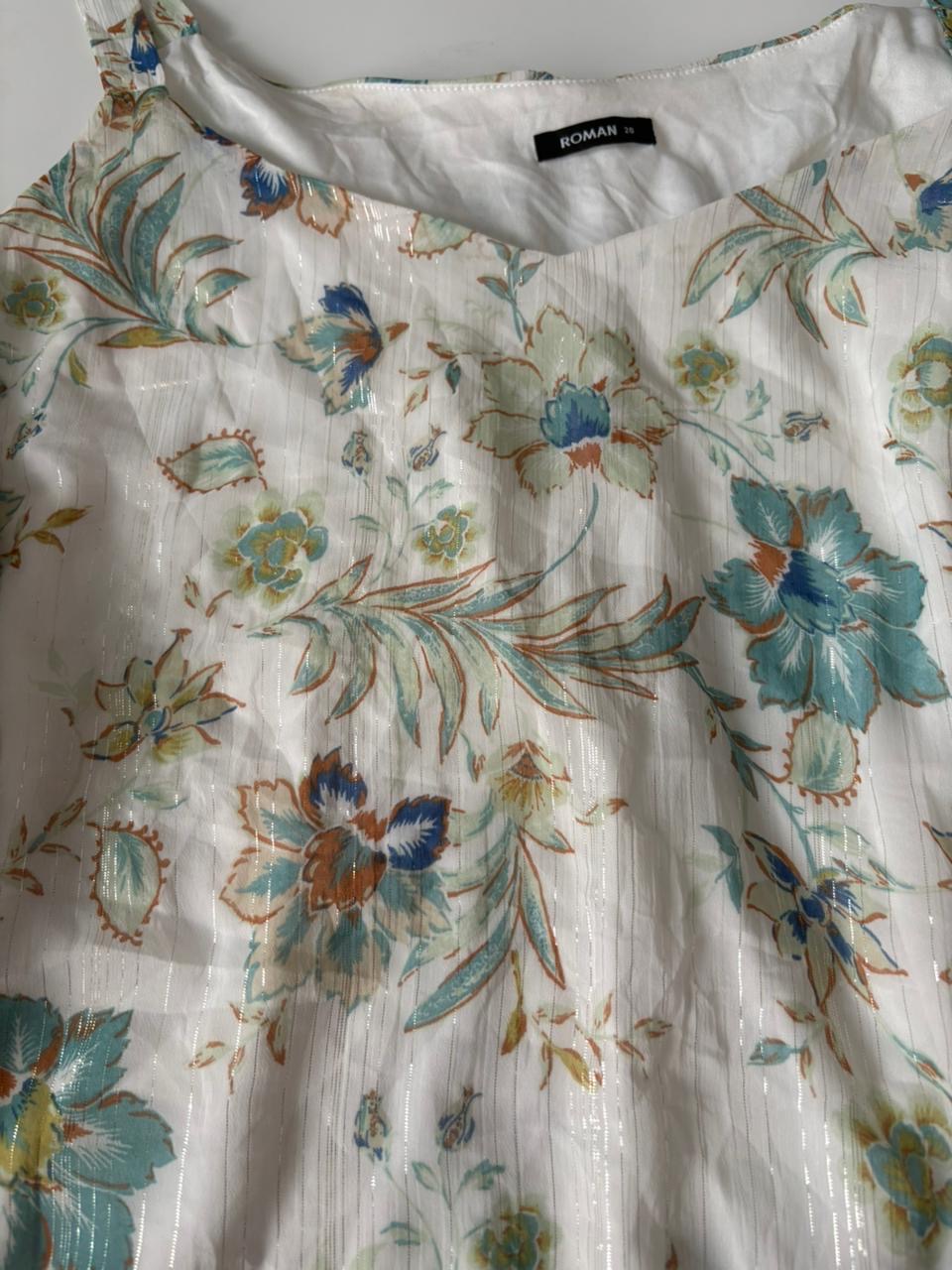 White floral styled top(42-46 inch)