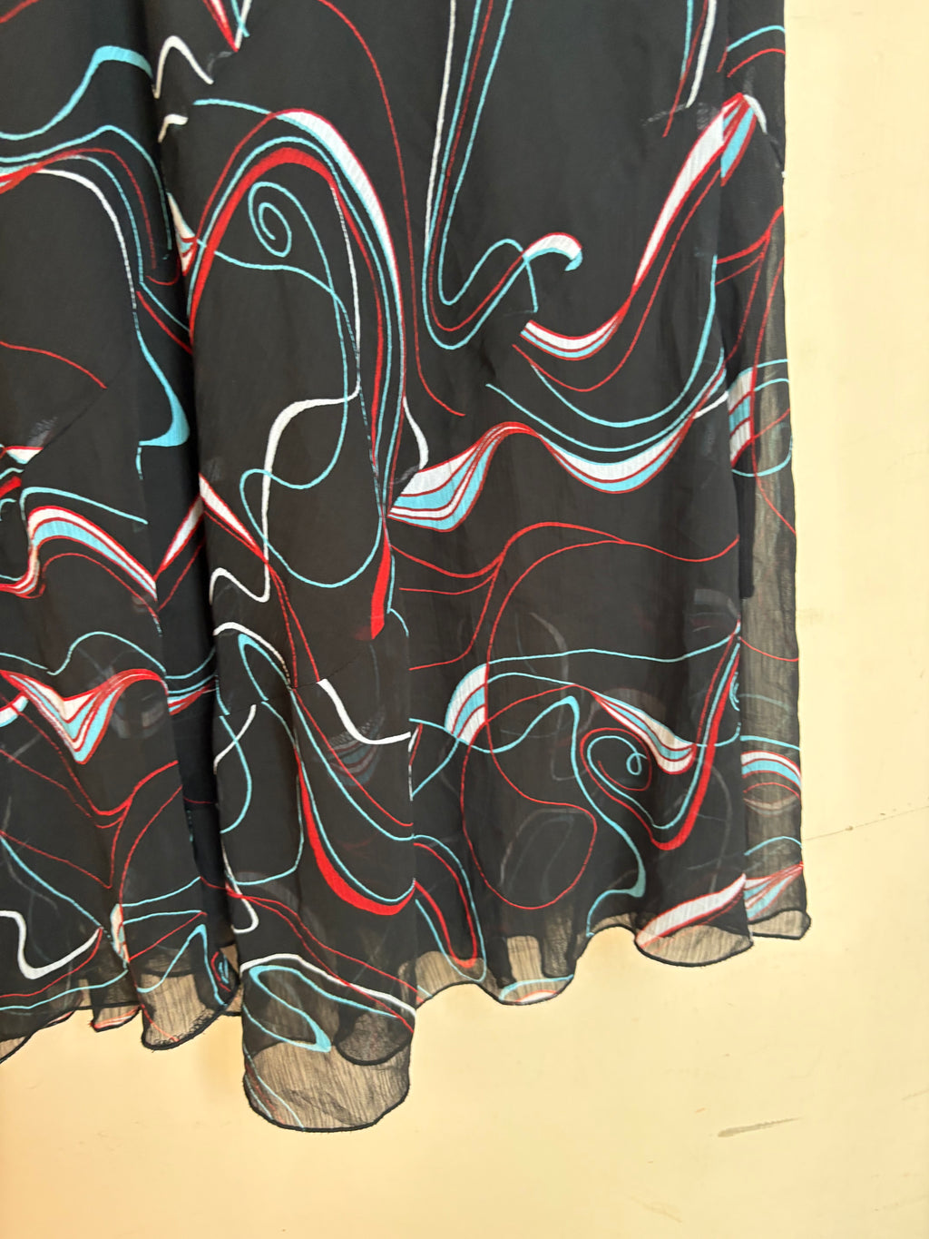 Scribble black skirt(34-38 inch)