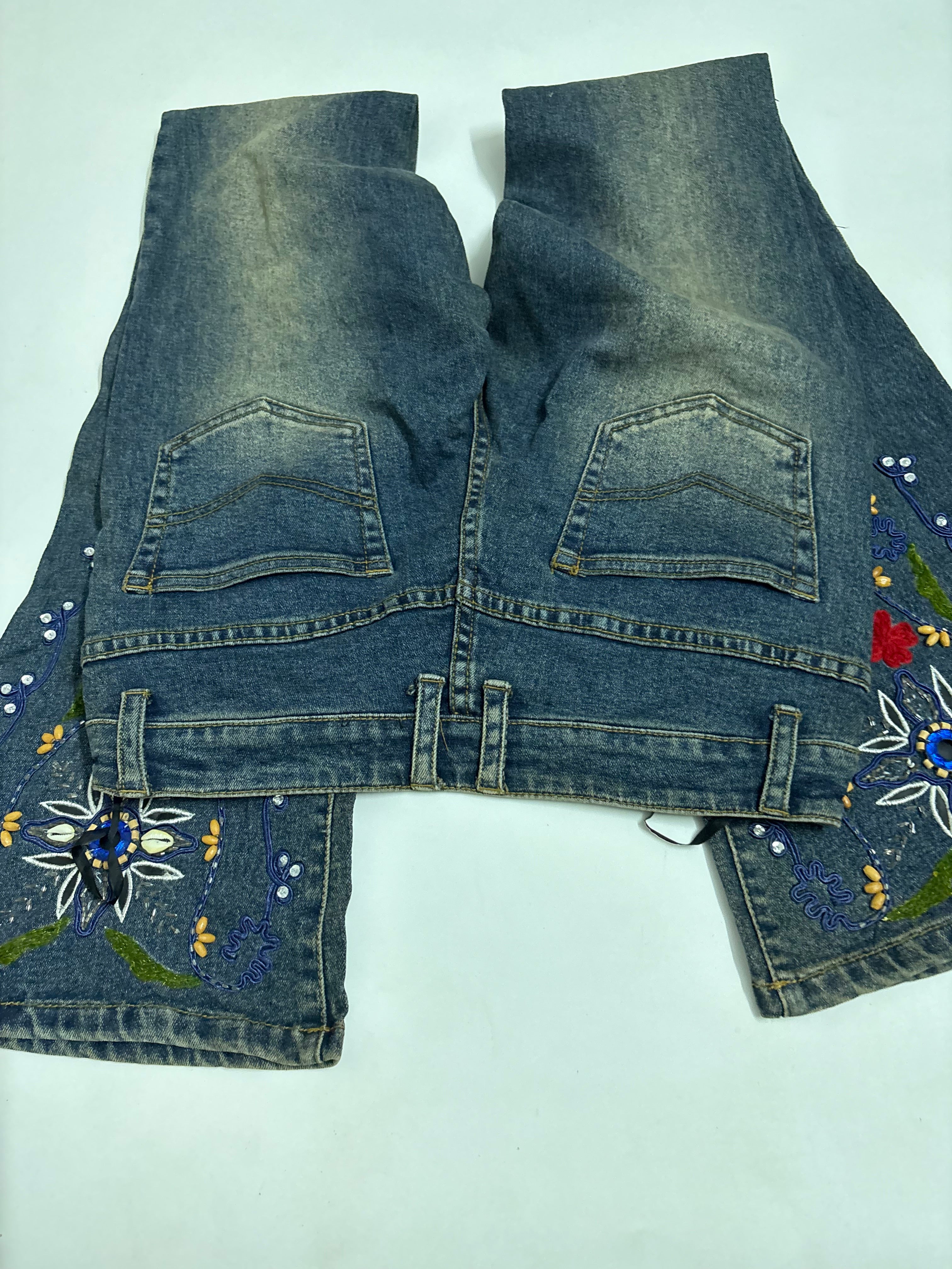 DW orbital blue beaded low rise jeans(30 inch)