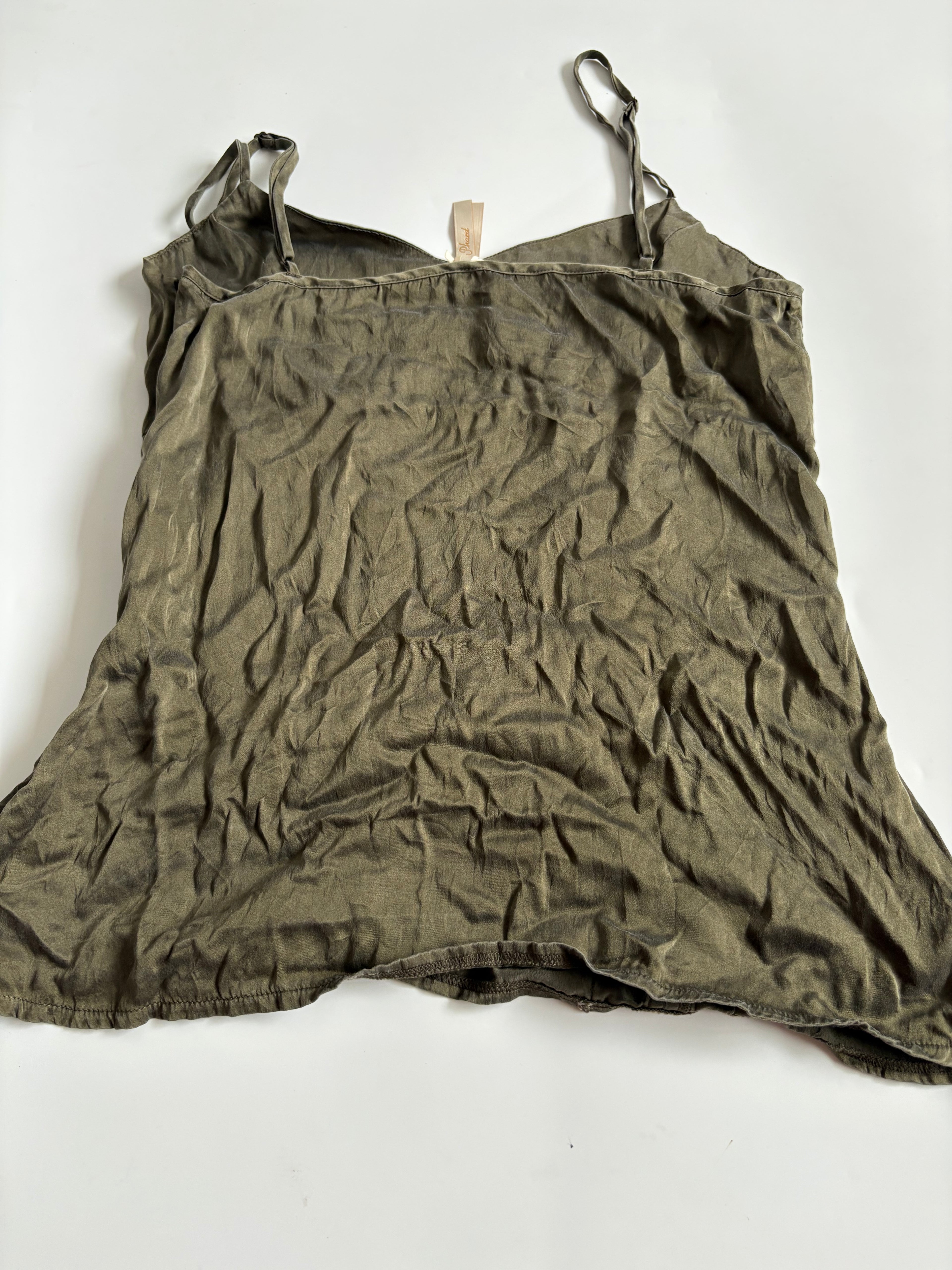 phard 100% silk olive green cami (32-34inch)